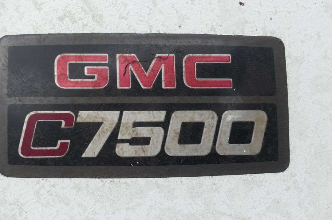2004 GMC C7C042 - Image 16